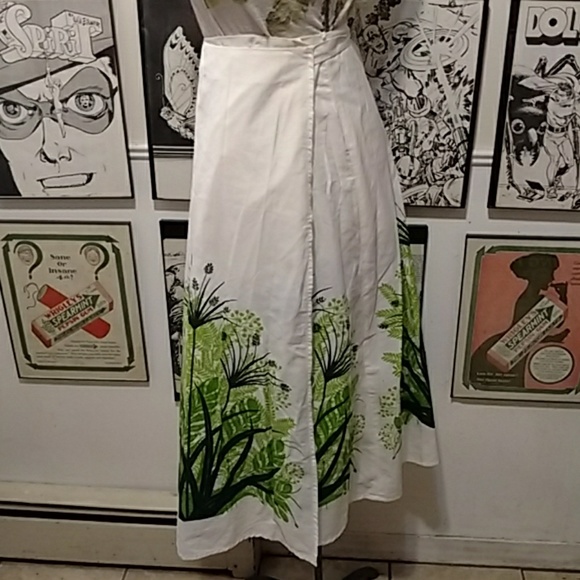 🎉Host Pick! 🎊Super 60s Vintage Wrap Skirt - Picture 3 of 7